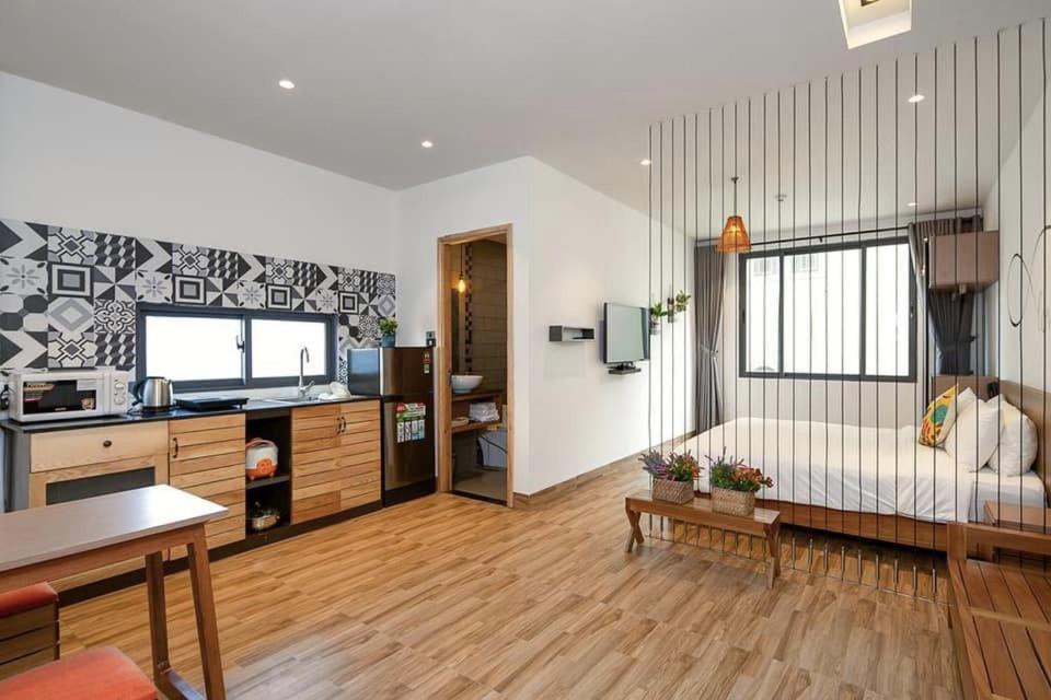 Sea Vista Boutique Hotel & Apartment Дананг Экстерьер фото